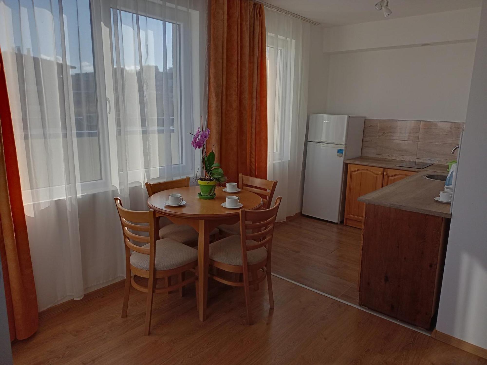 Byala Friendy Sea Apartaments Eksteriør billede